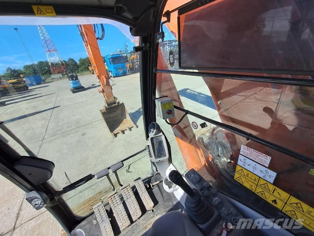 Hitachi ZX210LC-6 Telakaivukoneet