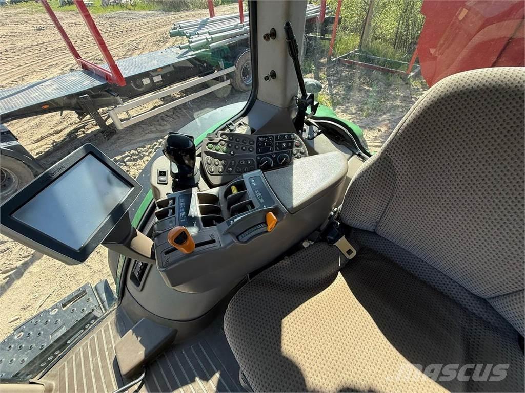 John Deere 7230R Traktorit