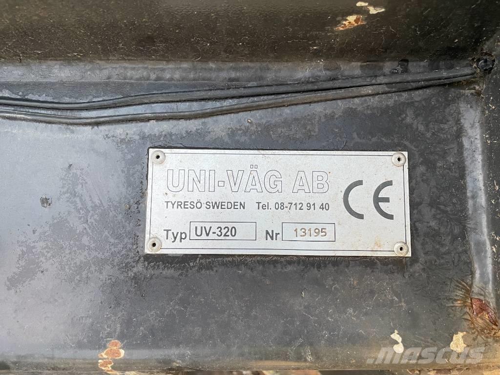 Uni-väg UV 320 Lumiaurat