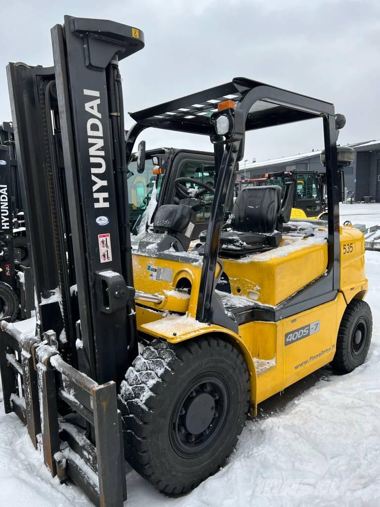 Hyundai 40DS-7 Dieseltrukit