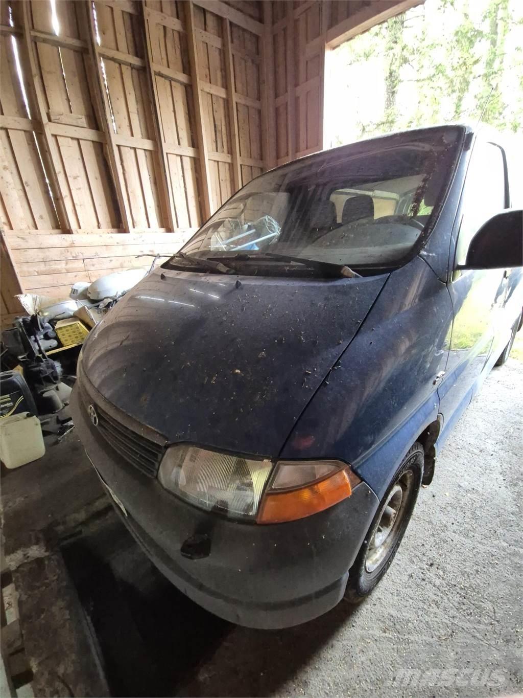 Toyota Hiace Pakettiautot