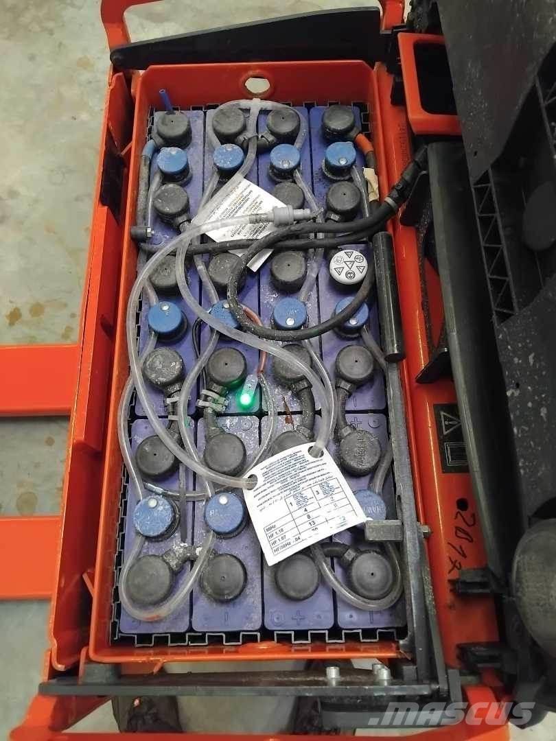 Linde T18 Käyden ajettavat pinoamistrukit