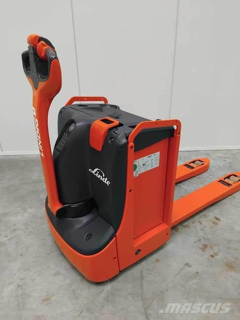 Linde T18 Käyden ajettavat pinoamistrukit