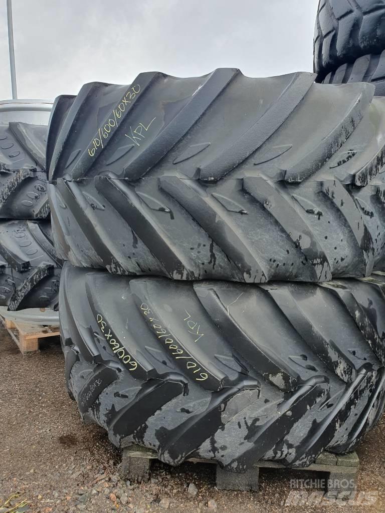 Michelin 600/60X30 Renkaat ja vanteet