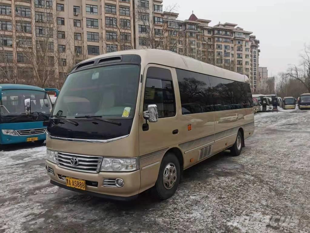 Toyota Coaster Bus Minibussit