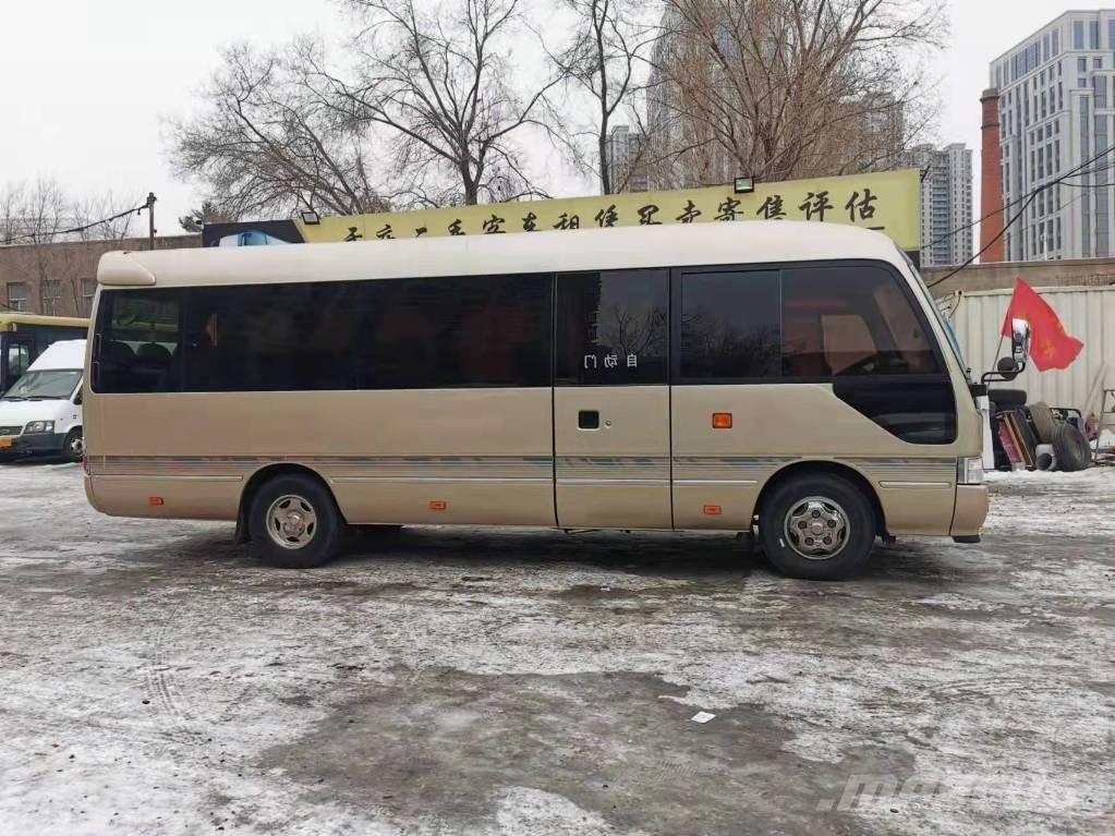 Toyota Coaster Bus Minibussit