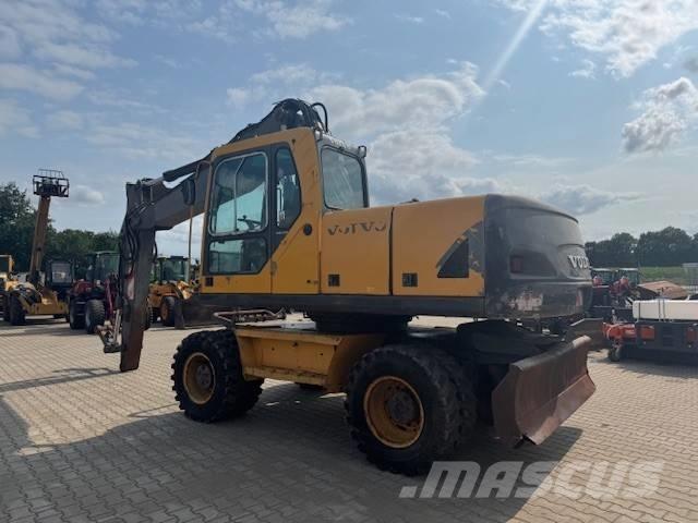 Volvo EW 180 B Pyöräkaivukoneet