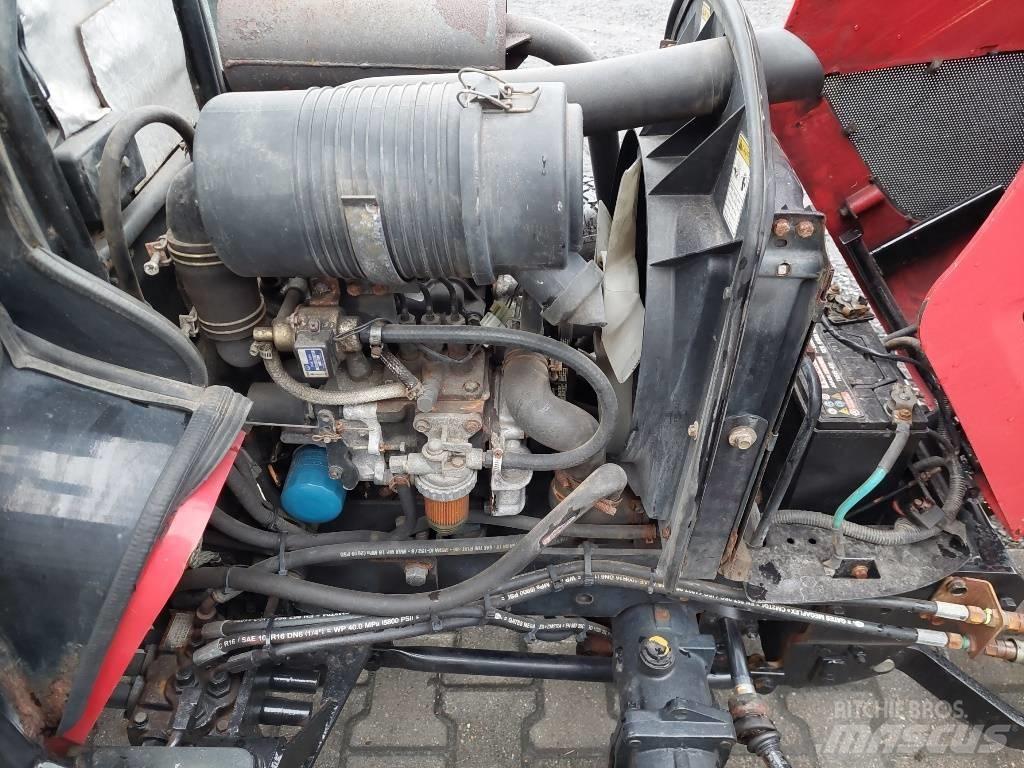 TYM T273HST Traktorit