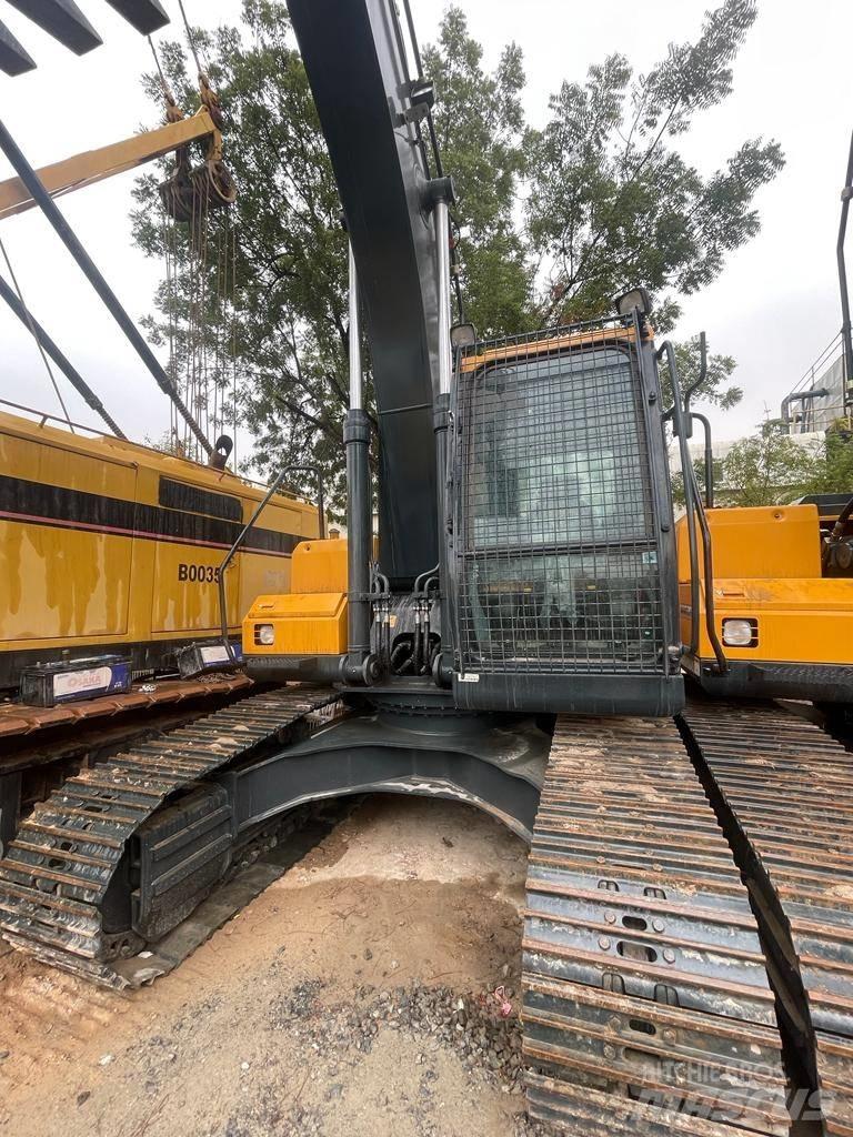 Hyundai R210 Telakaivukoneet
