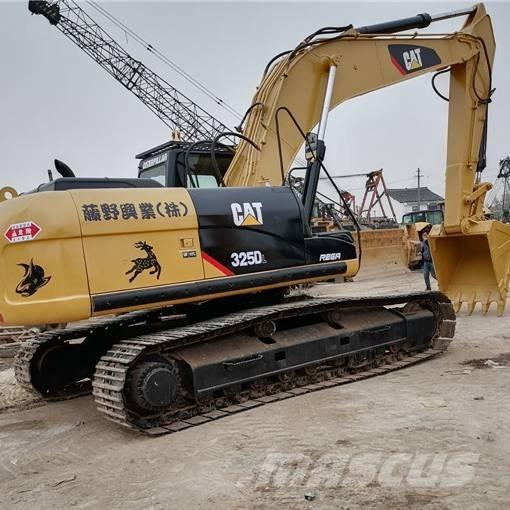 CAT 325 D L Telakaivukoneet