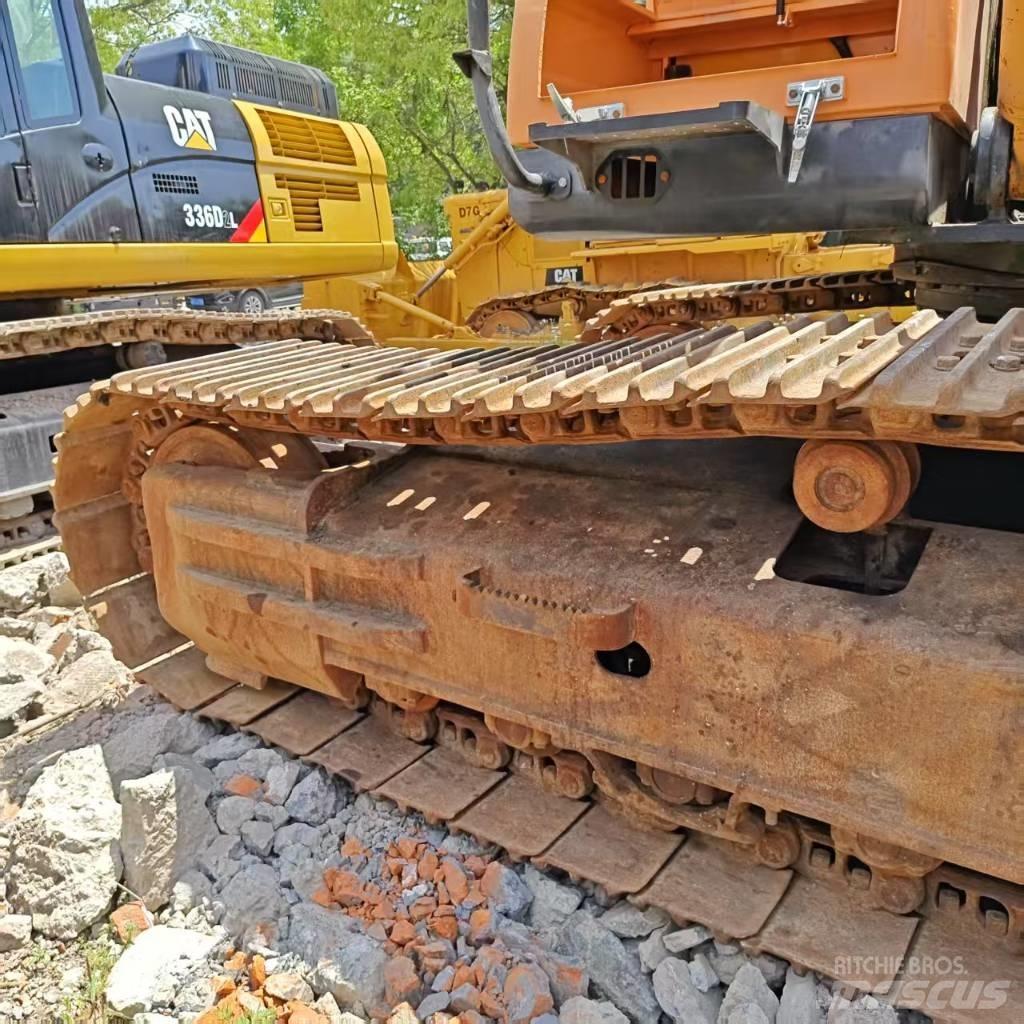 Hyundai 330LC-9s Telakaivukoneet