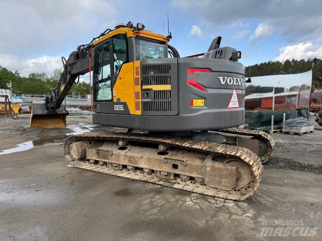 Volvo ECR 235 E Telakaivukoneet