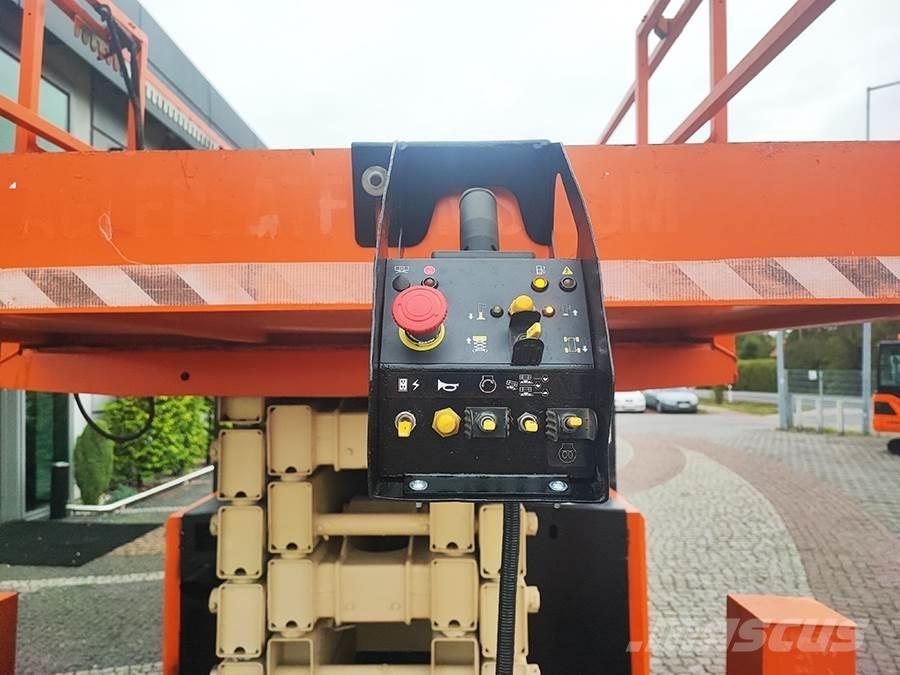 JLG 530LRT Saksilavat