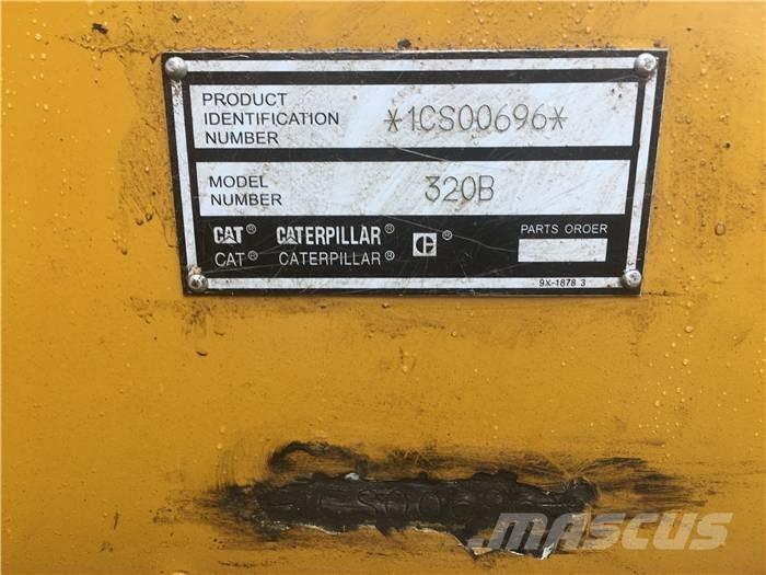 CAT 320 B L Telakaivukoneet