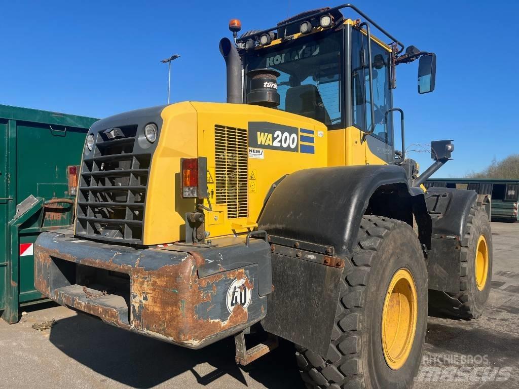 Komatsu WA 200-7 Telakaivukoneet