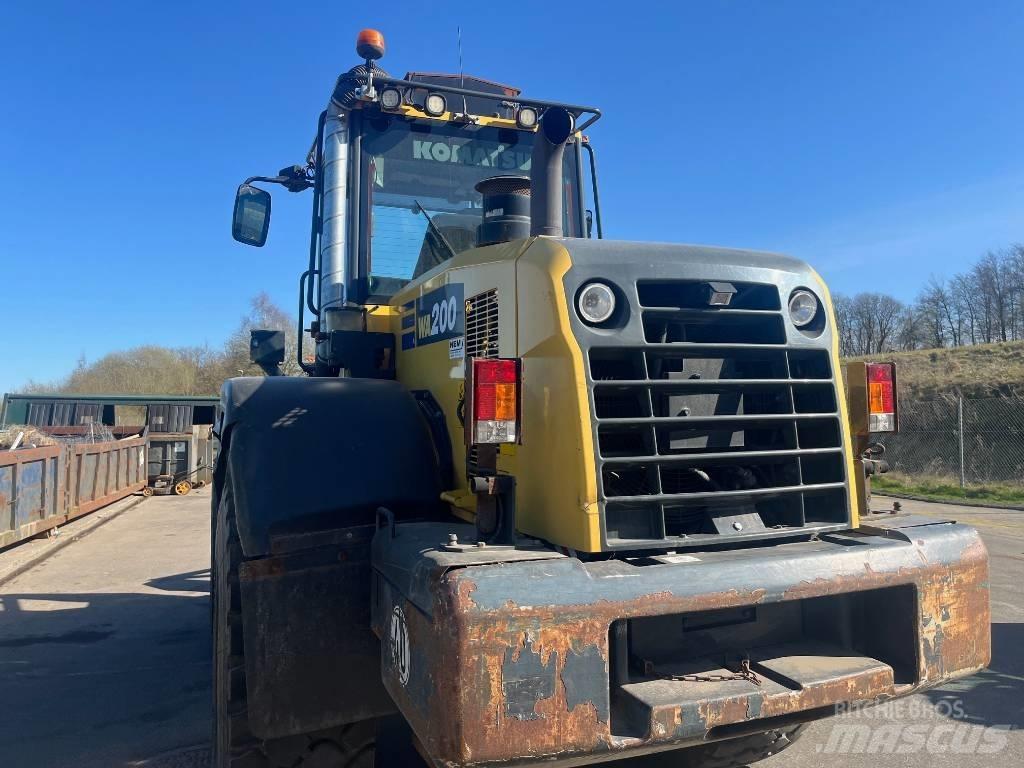 Komatsu WA 200-7 Telakaivukoneet