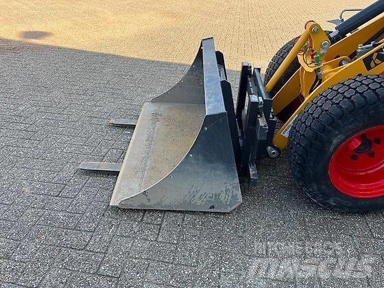 Knikmops KM 130 Pienkuormaajat