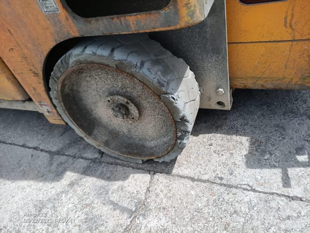 Haulotte Compact 10 Saksilavat