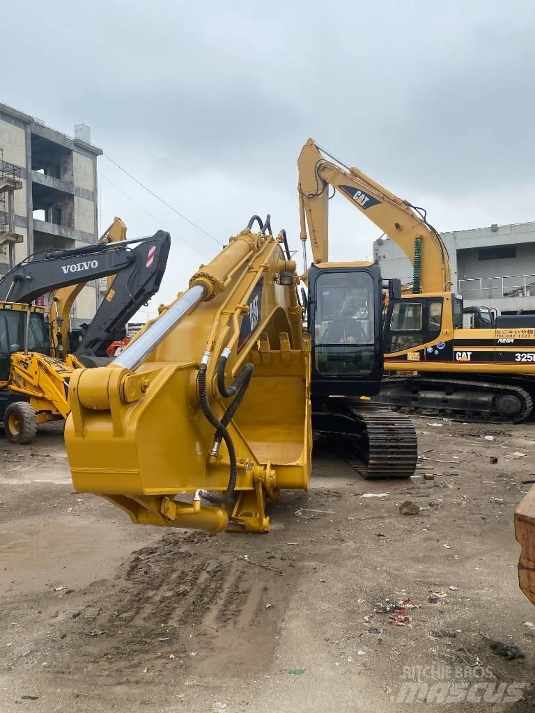 CAT 320 C Telakaivukoneet