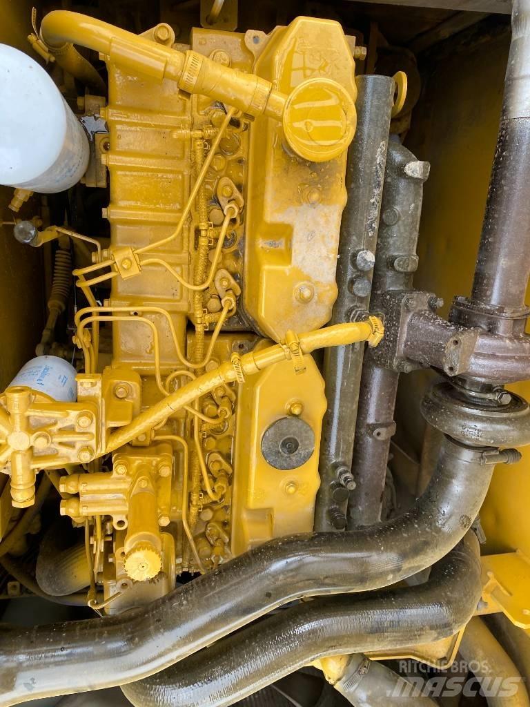 CAT 320 C Telakaivukoneet