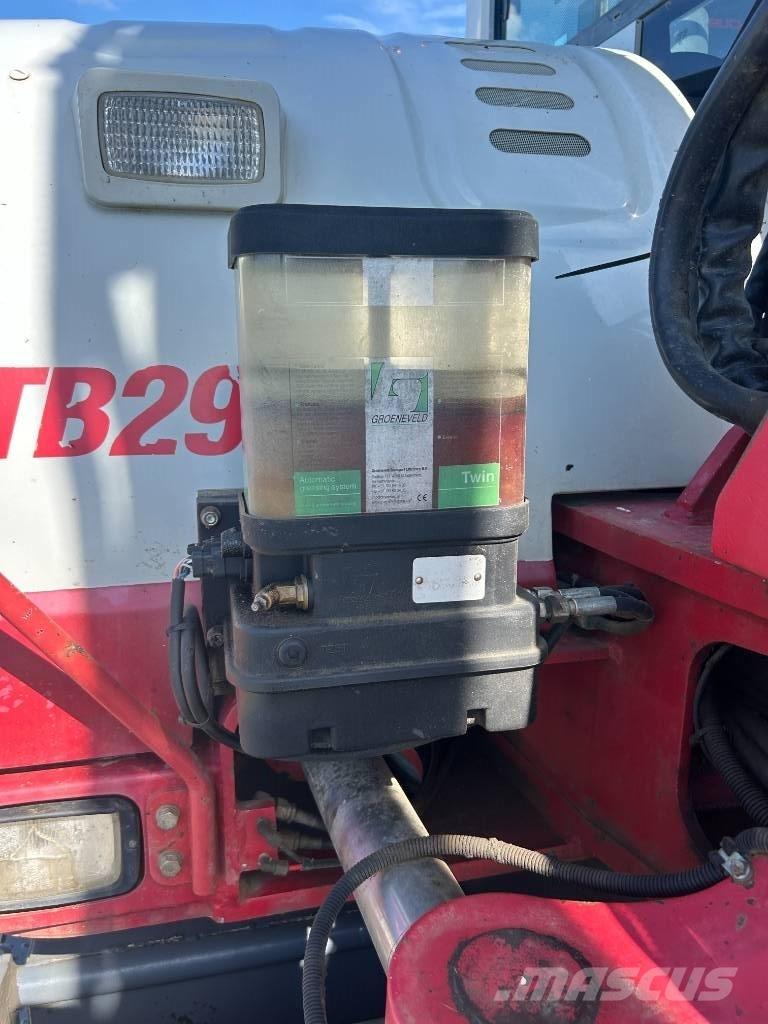 Takeuchi TB 295 W Pyöräkaivukoneet