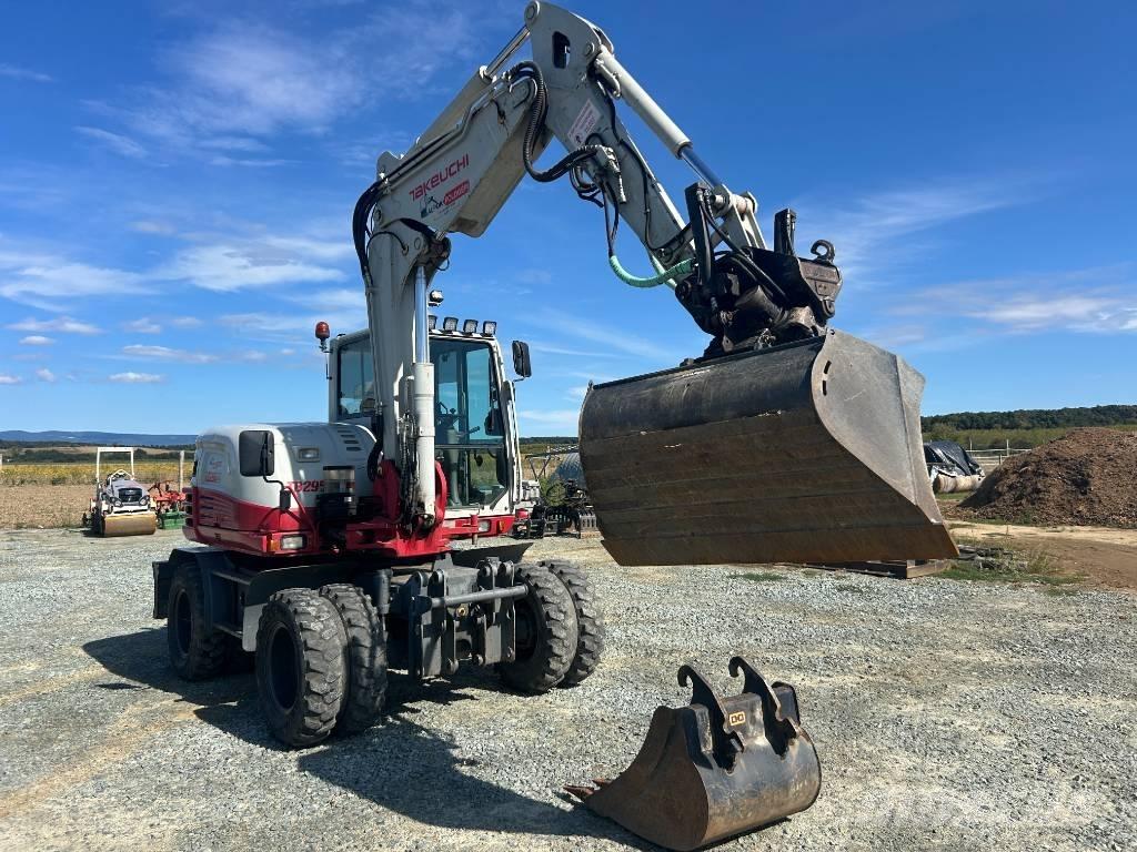 Takeuchi TB 295 W Pyöräkaivukoneet