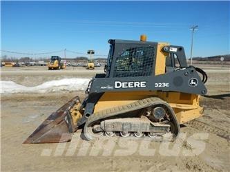 John Deere 323E Liukuohjatut kuormaajat