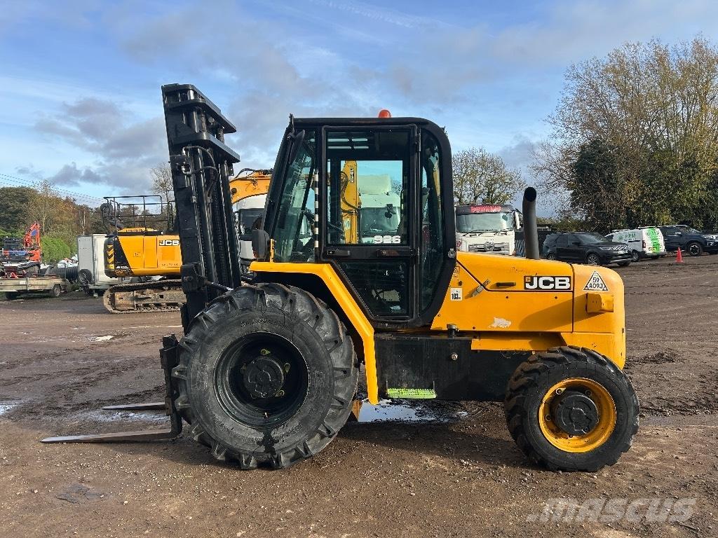 JCB 926 Maastotrukit