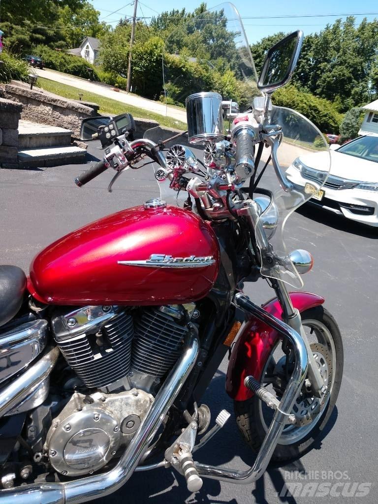 Honda VT1100 Veneet, proomut ja ponttoonit