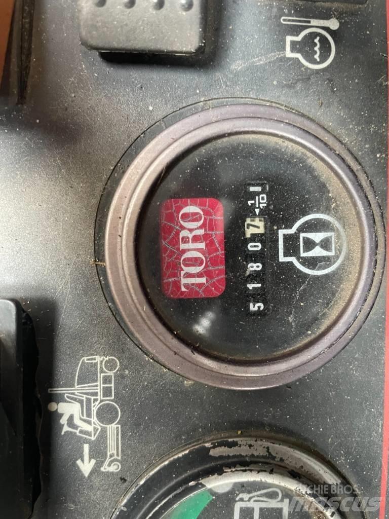 Toro GM 4000 D Päältäajettavat ruohonleikkurit