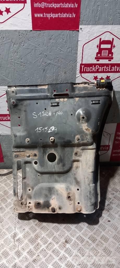 Scania 94 D.   1515194 Ohjaamot ja sisustat