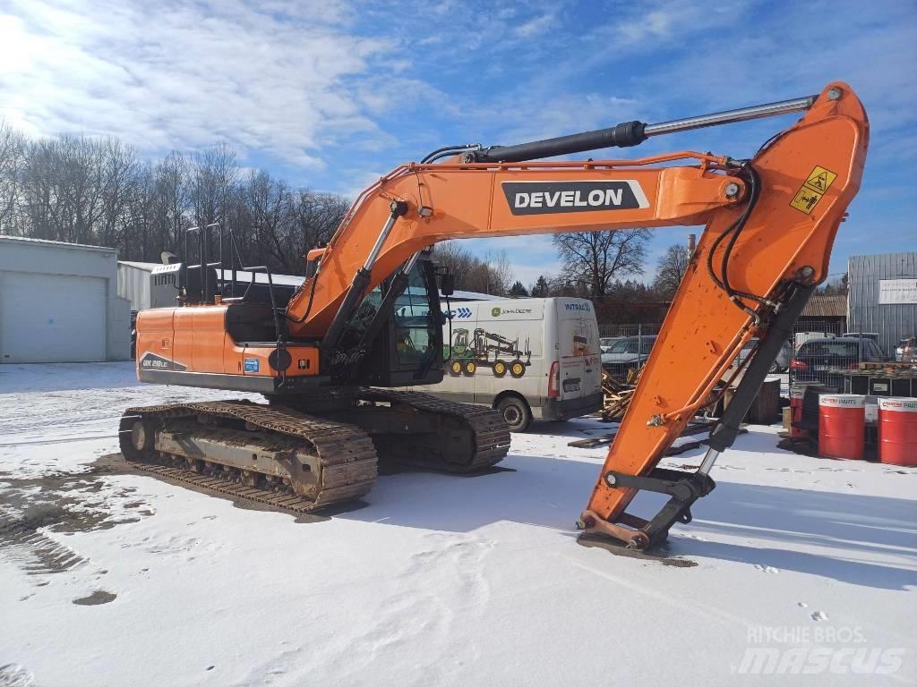 Develon DX 210 LC-7 Telakaivukoneet