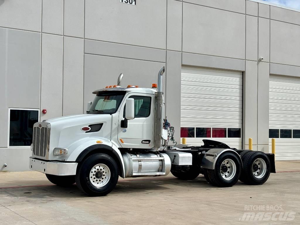Peterbilt 567 Vetopöytäautot