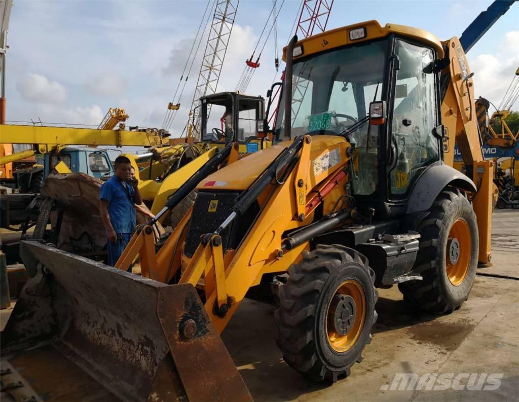 JCB 3CX Kaivurikuormaajat