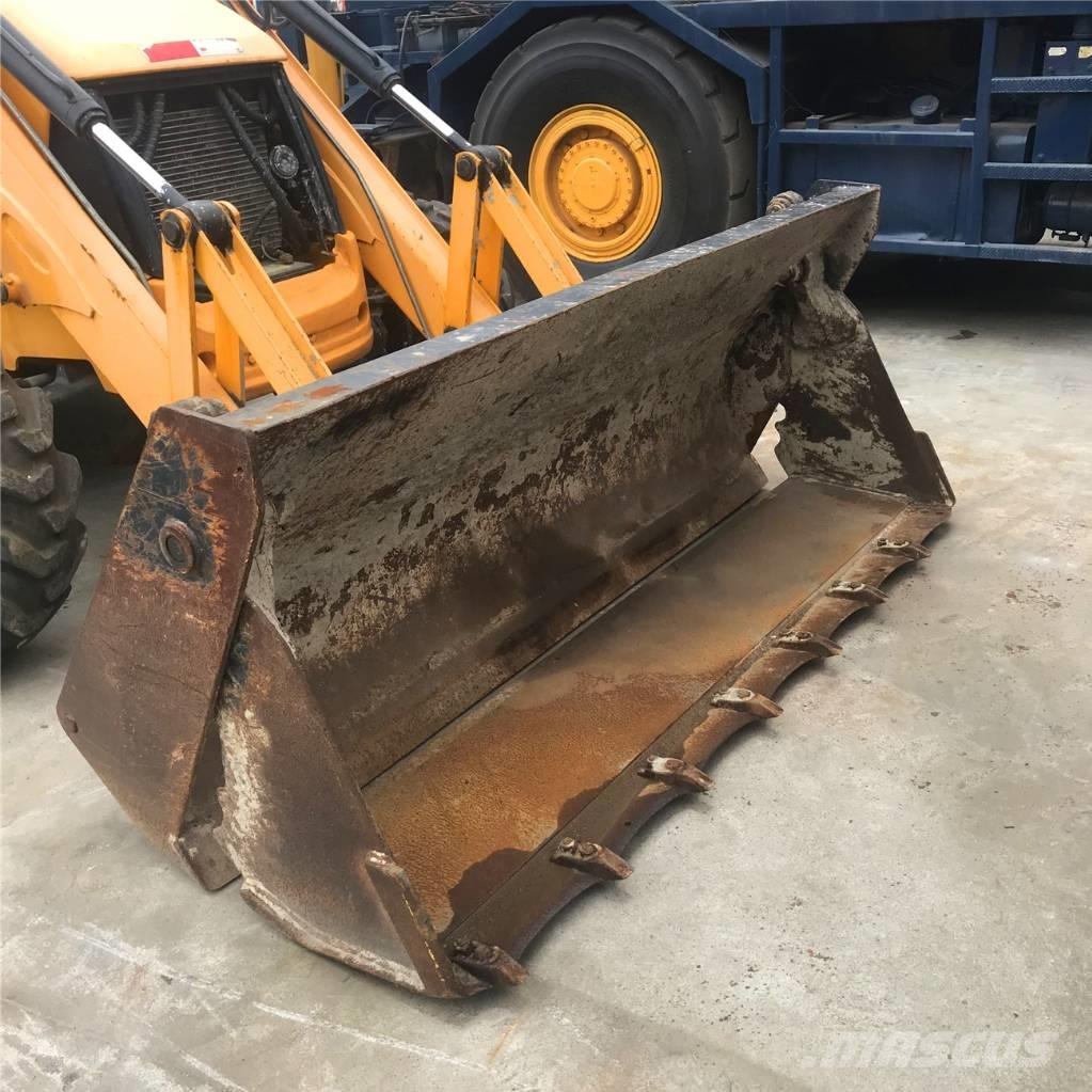 JCB 3CX Kaivurikuormaajat