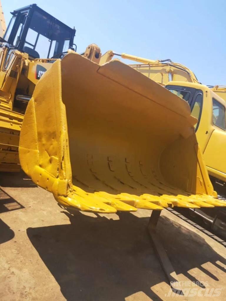 CAT 973 Telakuormaajat