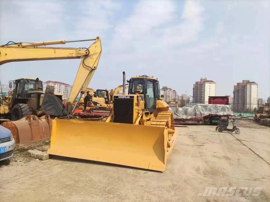 CAT D 6 M Telaketjupuskutraktorit