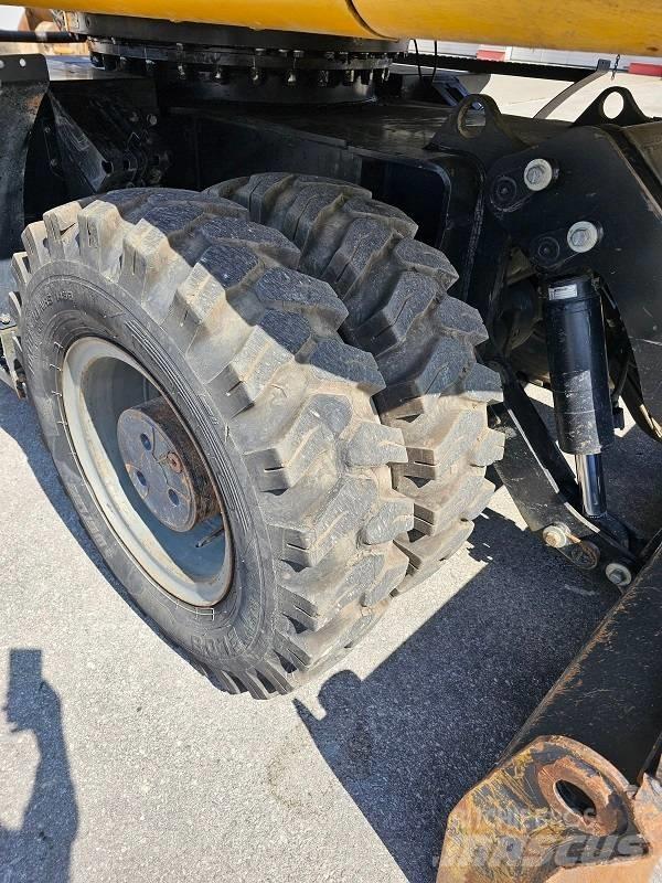 CAT M 318 F Pyöräkaivukoneet