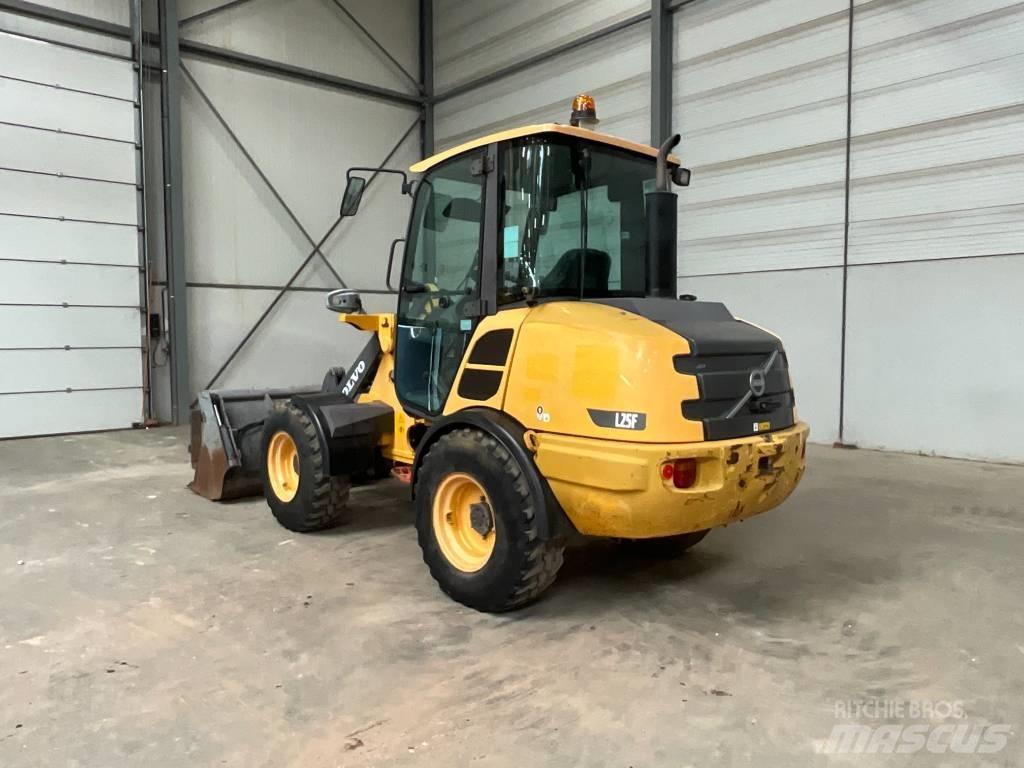 Volvo L 25 F Pyöräkuormaajat