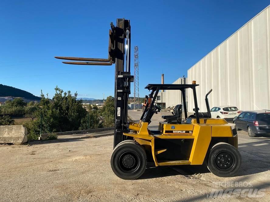 CAT DP 80 Dieseltrukit