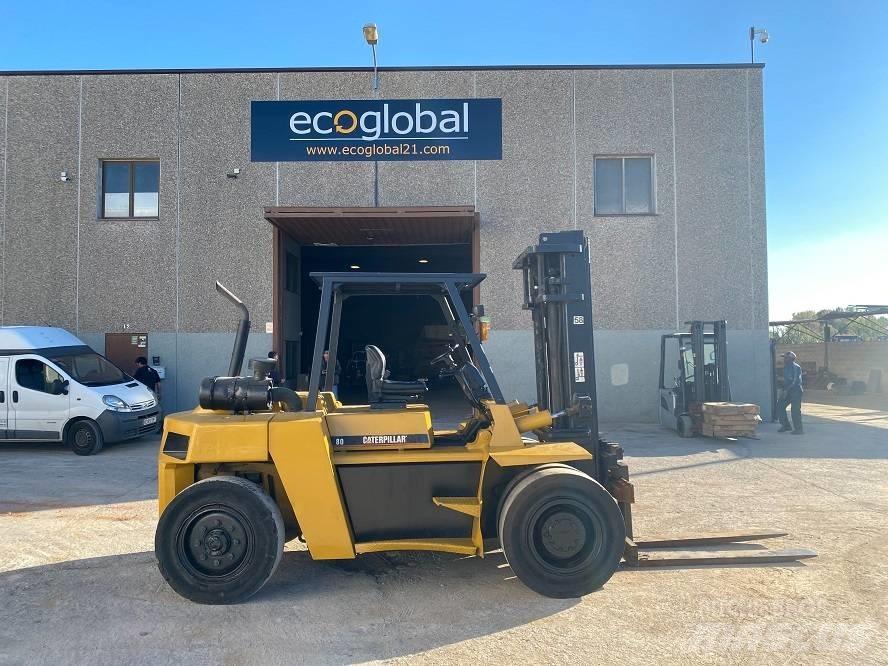 CAT DP 80 Dieseltrukit
