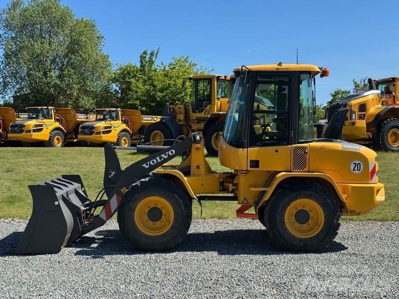 Volvo L 35 G Pyöräkuormaajat