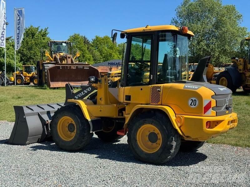 Volvo L 35 G Pyöräkuormaajat