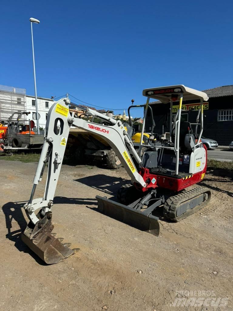 Takeuchi TB216 Minikaivukoneet < 7t