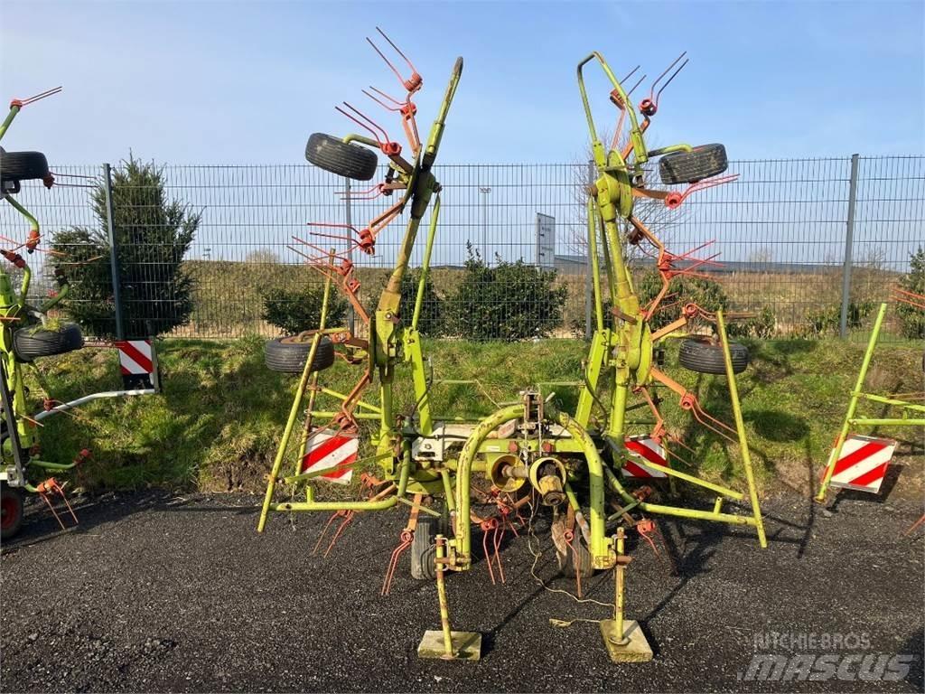 CLAAS Volto 640 HR Pöyhimet ja haravat