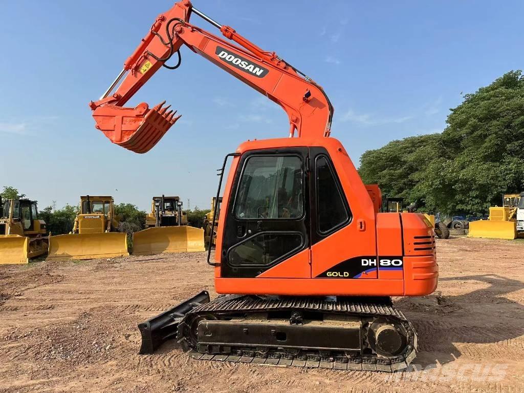 Doosan DH 80 Midikaivukoneet 7t - 12t
