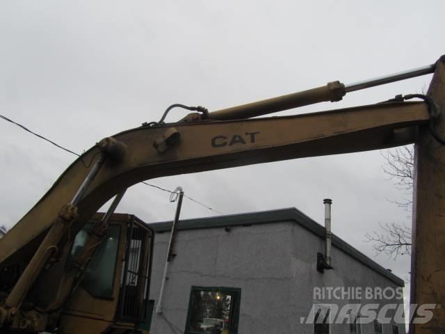 CAT 235 B Telakaivukoneet