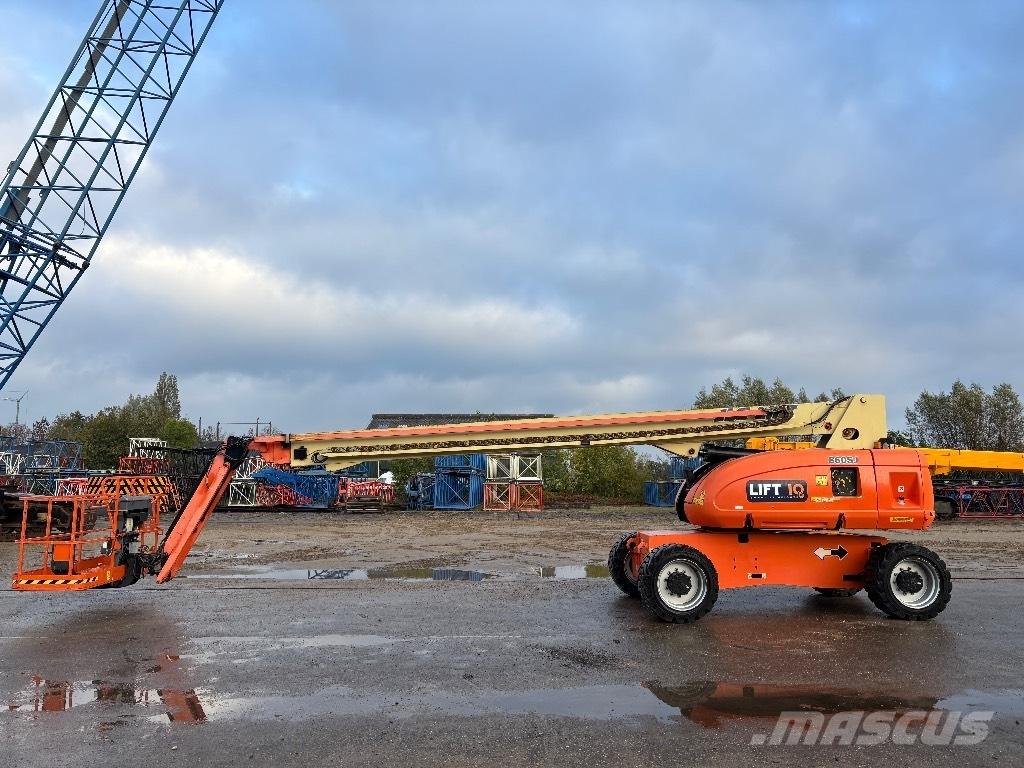 JLG 860 SJ Teleskooppipuominostimet