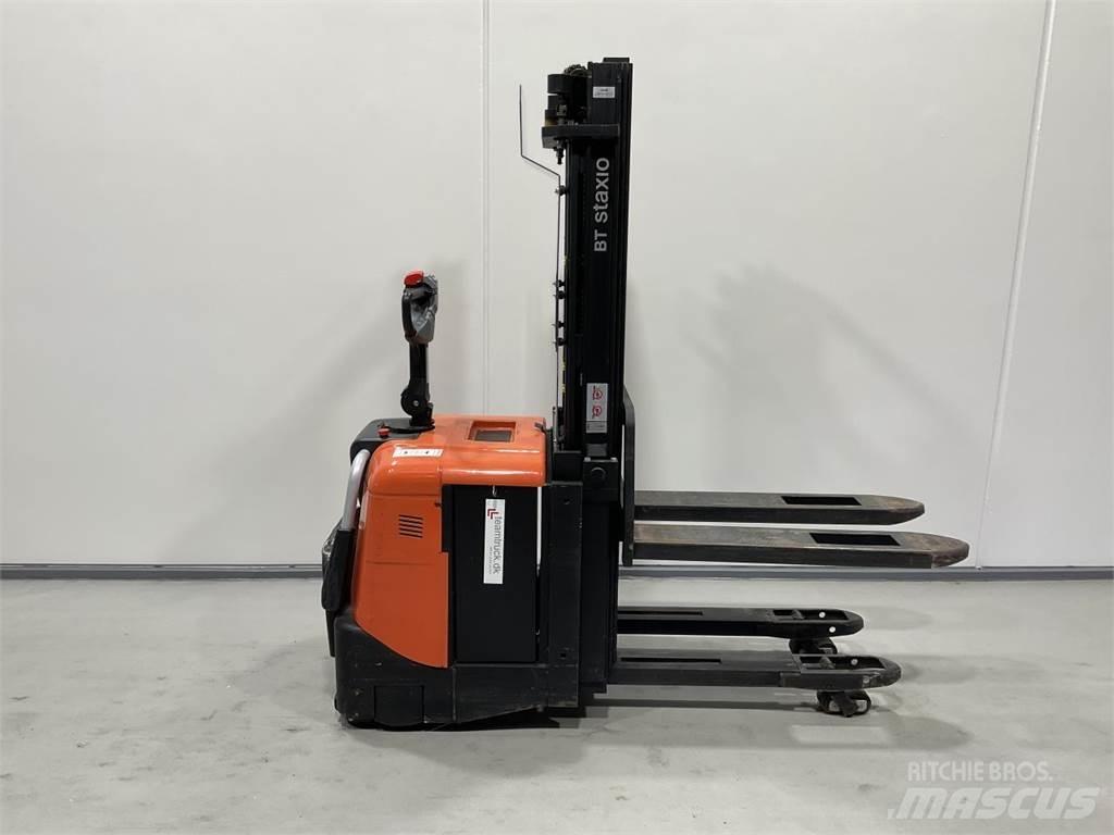 BT SPE125L Ajettavat pinoamisvaunut