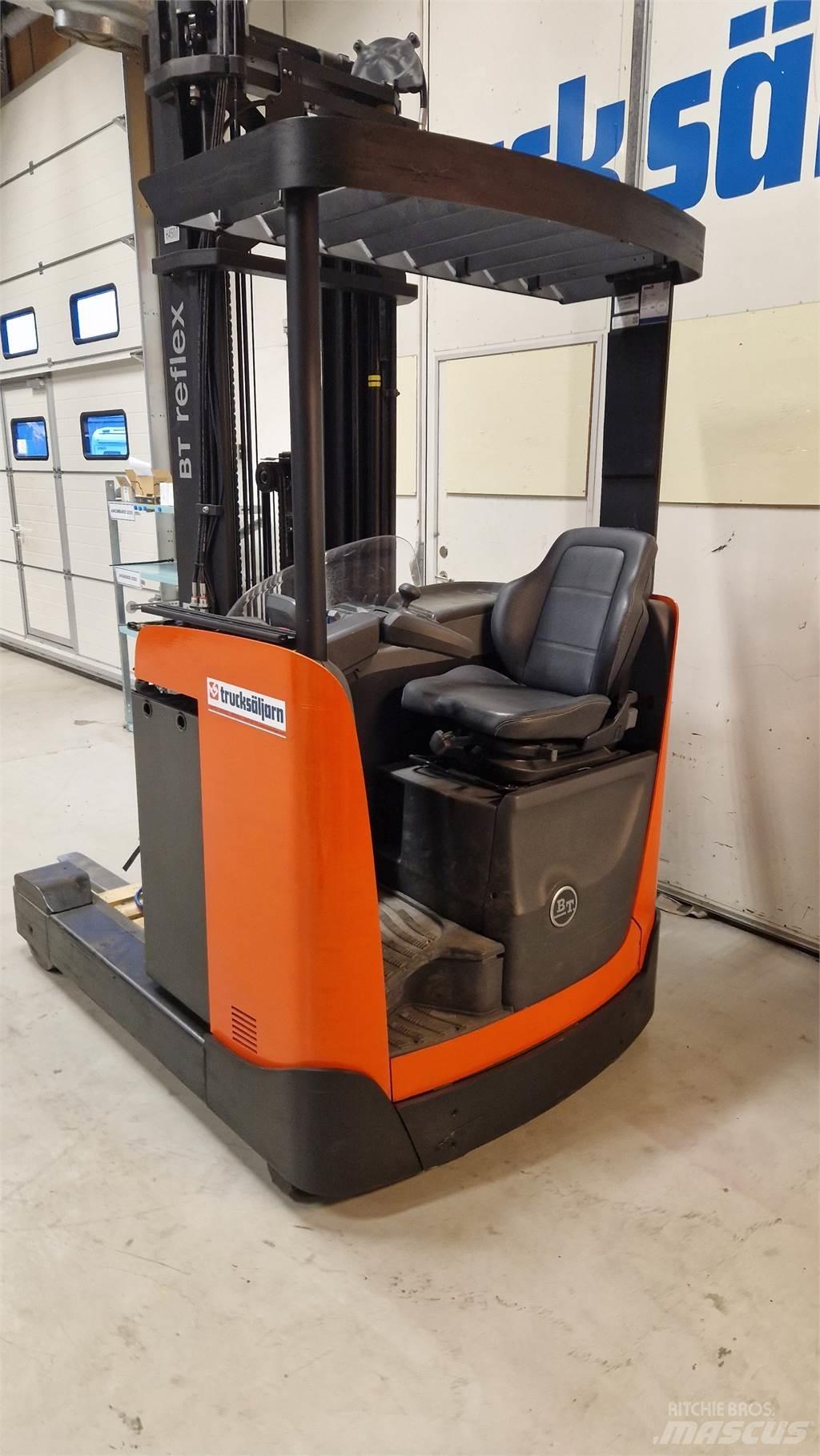 BT RRE160B Työntömastotrukit